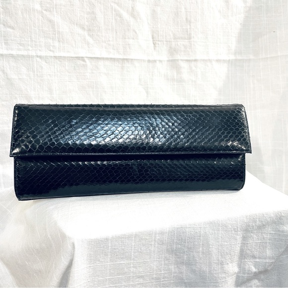 Vintage Genuine Snakeskin Oversized Clutch - Right On Trend For Fall 2023 - Picture 3 of 11